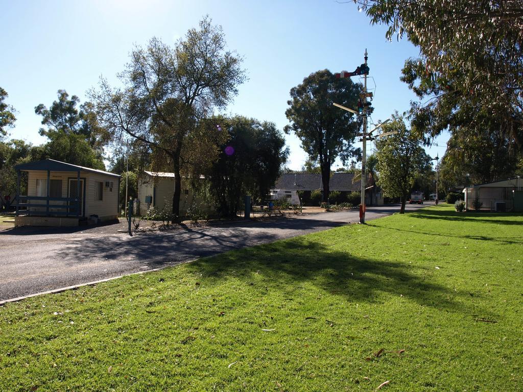 Cowra Holiday Park 외부 사진